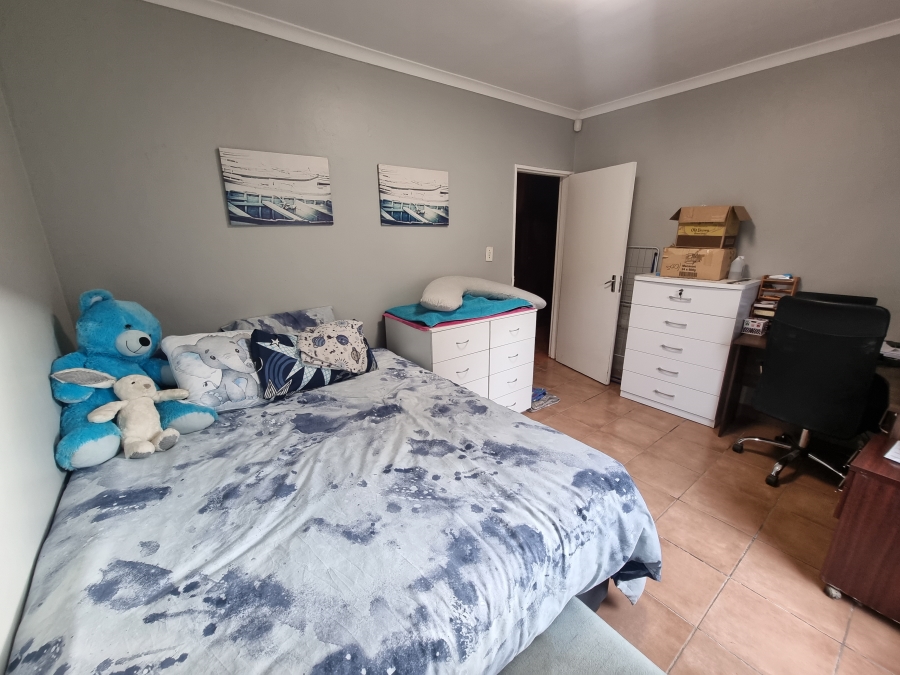 3 Bedroom Property for Sale in Dobson Western Cape